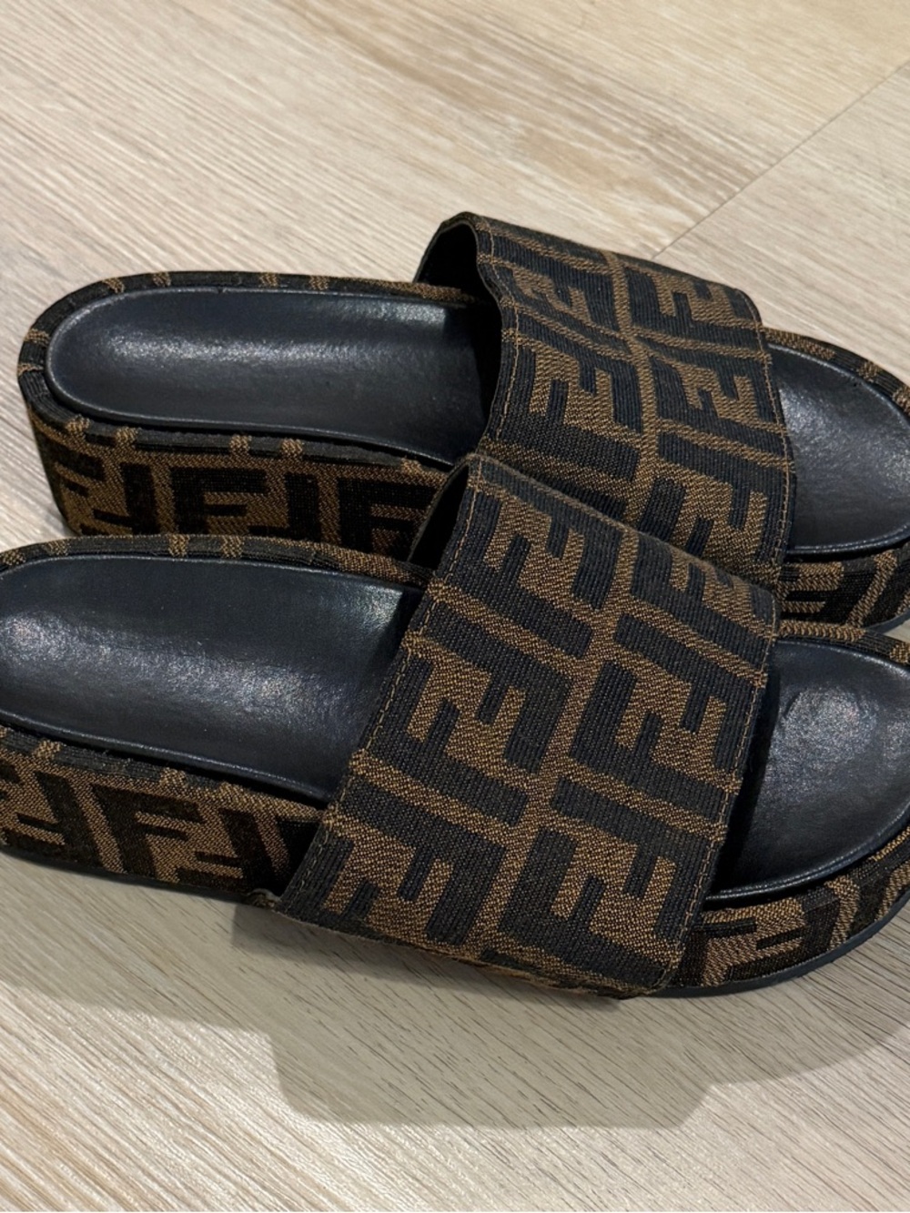 Fendi Zucca Jacquard Platform Slides in Brown & Black - Picture 2 of 8